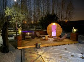 Dom na Kasztanowej - Balia i sauna - Dom na wyłączność - Wielkanoc Majówka, Hotel in Łodygowice