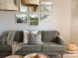 Wild Olive Unit 79 Luxury Vintage Stay