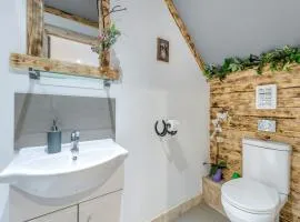 Shire Cottage - Uk50416