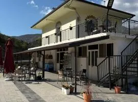 Antoni Guest House & Café