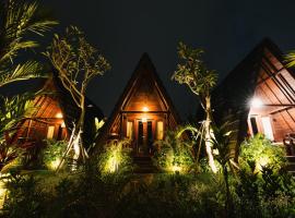 The Pyramid Ubud River Villas, hotel u gradu Gianyar