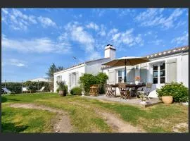 Jolie maison de vacances Noirmoutrine