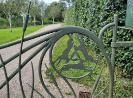 Three Hares Farmhouse, Galway, hotel a Craughwell
