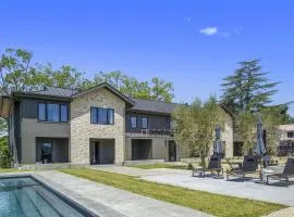 Salmina Estate Vineyard View Home