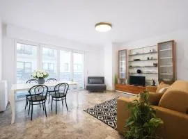 Bella Vita Stays Happy