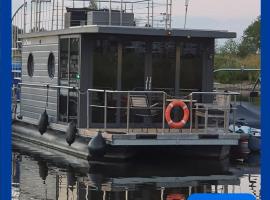Hausboot Lucky: Hattem şehrinde bir otel