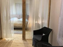 Karula Stay - 2 Bedroom City House and Caravan