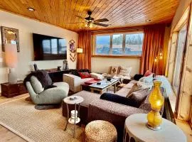 NEW! Cozy Ranch House: Sauna & Views! Sleeps 10+