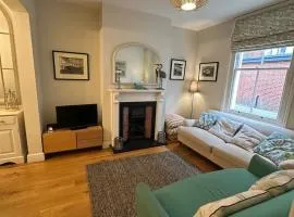 Aldeburgh Beach Cottage - sleeps 4, pet friendly