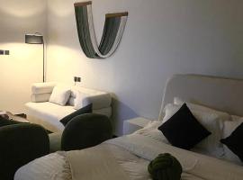 ستديو ماستر بدخول ذاتي, hotel di Quai