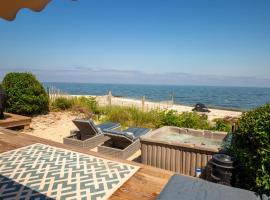 Soundfront Beach House w Hot Tub Gym & Sauna、Wading River Landingのホテル