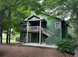 CrossWinds Getaway at Shanty Creek