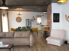 PaCha Boutique house, Hotel in Novalja