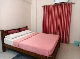 Krishna Leela Temple Walk Stay- 150m to East Nada