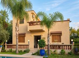 Villa Tonsi, hotel a Sbiti