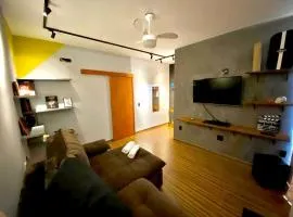 DUQUE4 Apartamento novo, completo e bem localizado.