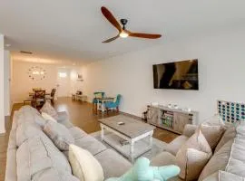 5 Mi to Bethany Beach: Modern Gem w/ Pool Access!