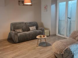 Le Petit Nid, hotel i Châbons