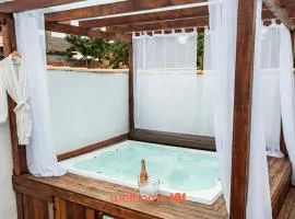 Casa em Cabo Frio com Spa de Cromoterapia