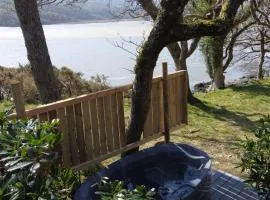 The Waterline Cabin Hot Tub & Sauna