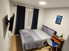 The Northlander room at Hina's home، فندق في هاليفاكس