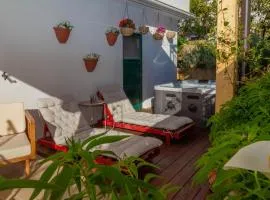 Queen Hvar Luxury Apartment Jacuzzi & Bikes