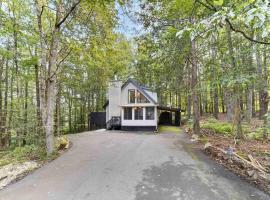Bear Cabin Hideout, Hotel in Hamlin