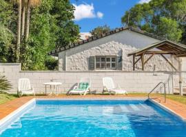 Sunset River View Private boat ramp jetty boat parking, Hotel in Iluka