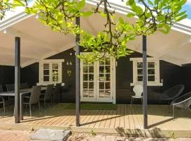 6 person holiday home in Fårvang