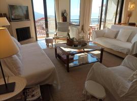 Breathe in Delphi - Spacious 3BR Apartment with View, hotel i Delfoi