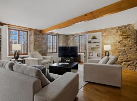 Historic Riverfront, 30 min to downtown Montreal, khách sạn ở Châteauguay