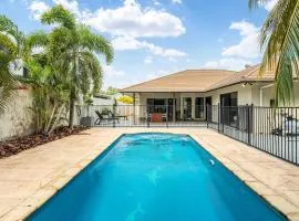 Zen Orient Luxurious 4BR Oasis with Private Pool