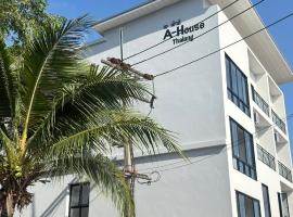 A House Thalang เอ เฮ้าส์ ถลาง, hotel v destinácii Thalang