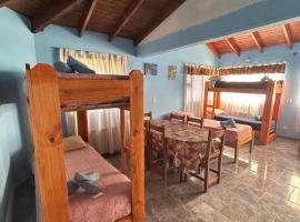 Hostel Acuarelas, hotel v destinaci El Chalten
