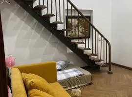 Nhà Bên Suối Retreat