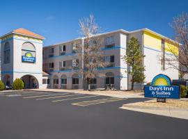Days Inn & Suites by Wyndham Airport Albuquerque, Hotel in Albuquerque