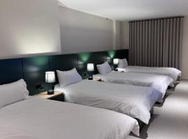 الفاخر غرف بخدمات فندقية, hotell sihtkohas Al Mafraq
