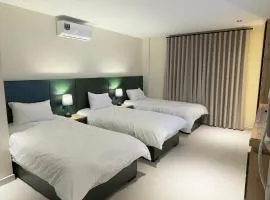 خان الفاخر غرف بخدمات فندقية