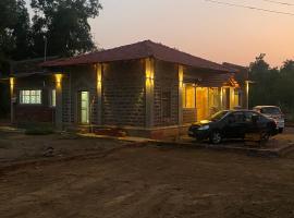 Hornbill Soirees Homestay - Aros, North of Goa, Hotel in Sawantwadi