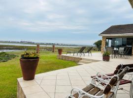 River Front Guest House, hotel din Gqeberha