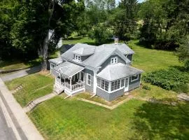 Vintage-Inspired Retreat with Unique Cozy Touches in Bovina, New York