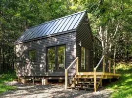 Charming Minimalist Hideaway for Rest & Reconnection in Bloomville, New York