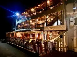 Casa Gallo Music Room