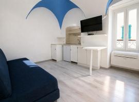 Monolocale - Centro di Ospedaletti - 2 minuti dal Mare, hotel a Ospedaletti
