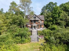 Secluded Creative Hideaway with Pond, Porch & Forest Views in Andes, New York, Hotel in Andes