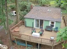 Hidden Countryside Gem with Fire Pit & Tranquil Setting in Aspers, Pennsylvania