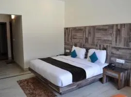 Hotel Seven Oaks, Mussoorie