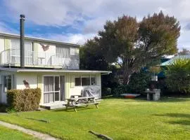 Kea View - Pohara Beach Holiday Home