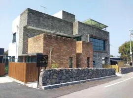 유하우스 가족 독채 펜션 함덕해변 3분