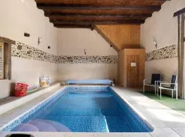 Le Fenil gîte avec piscine partagée